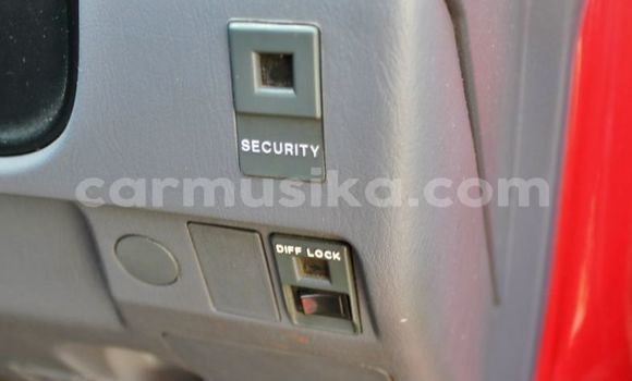 Tenga Tsaru Toyota Hilux Tsvuku Mota in Beitbridge in Matabeleland South Tenga Tsaru Toyota Hilux Tsvuku Mota in Beitbridge in Matabeleland South