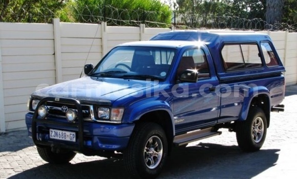 Tenga Tsaru Toyota Hilux Bhuruu Mota in Beitbridge in Matabeleland South Tenga Tsaru Toyota Hilux Bhuruu Mota in Beitbridge in Matabeleland South