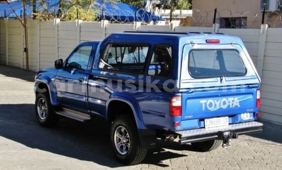 Tenga Tsaru Toyota Hilux Bhuruu Mota in Beitbridge in Matabeleland South Tenga Tsaru Toyota Hilux Bhuruu Mota in Beitbridge in Matabeleland South