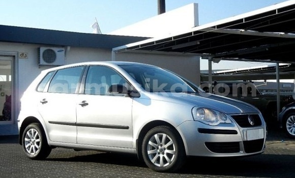 Nunua Ilio tumika Volkswagen Polo Fedha Gari ndani ya Beitbridge nchini Matabeleland Kusini Nunua Ilio tumika Volkswagen Polo Fedha Gari ndani ya Beitbridge nchini Matabeleland Kusini