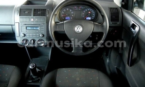 Nunua Ilio tumika Volkswagen Polo Fedha Gari ndani ya Beitbridge nchini Matabeleland Kusini Nunua Ilio tumika Volkswagen Polo Fedha Gari ndani ya Beitbridge nchini Matabeleland Kusini