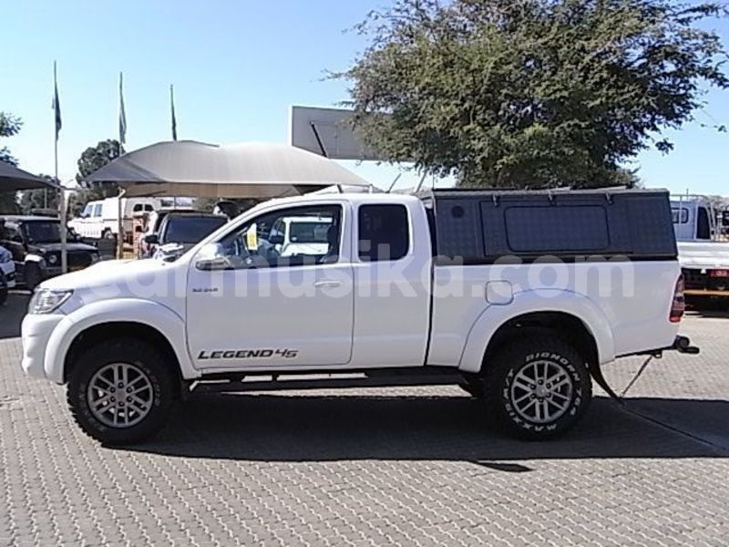 Big with watermark toyota hilux matabeleland south beitbridge 14991