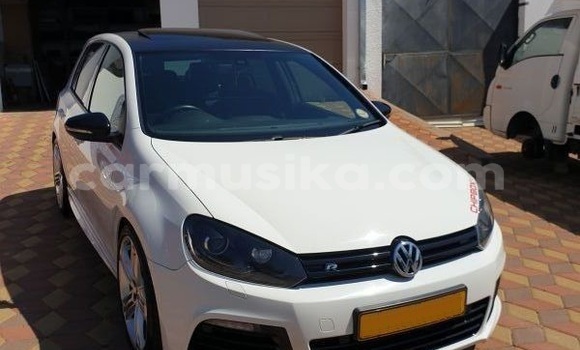 Tenga Tsaru Volkswagen Golf R Chena Mota in Beitbridge in Matabeleland South Tenga Tsaru Volkswagen Golf R Chena Mota in Beitbridge in Matabeleland South