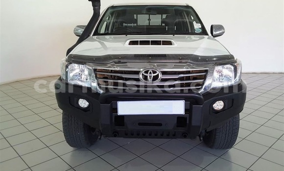 Nunua Ilio tumika Toyota Hilux Nyeupe Gari ndani ya Beitbridge nchini Matabeleland Kusini Nunua Ilio tumika Toyota Hilux Nyeupe Gari ndani ya Beitbridge nchini Matabeleland Kusini