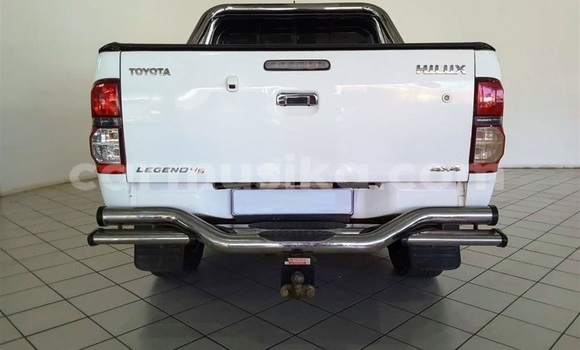 Nunua Ilio tumika Toyota Hilux Nyeupe Gari ndani ya Beitbridge nchini Matabeleland Kusini Nunua Ilio tumika Toyota Hilux Nyeupe Gari ndani ya Beitbridge nchini Matabeleland Kusini