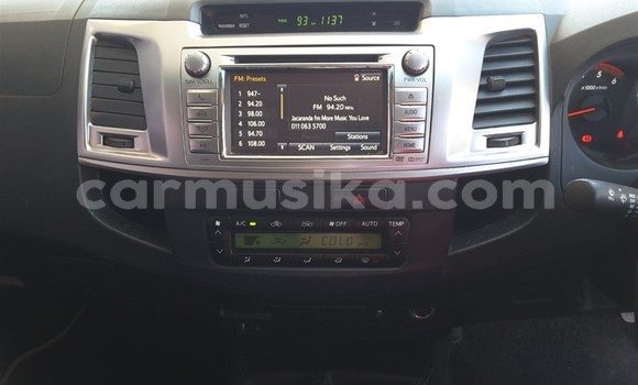 Nunua Ilio tumika Toyota Hilux Nyeupe Gari ndani ya Beitbridge nchini Matabeleland Kusini Nunua Ilio tumika Toyota Hilux Nyeupe Gari ndani ya Beitbridge nchini Matabeleland Kusini