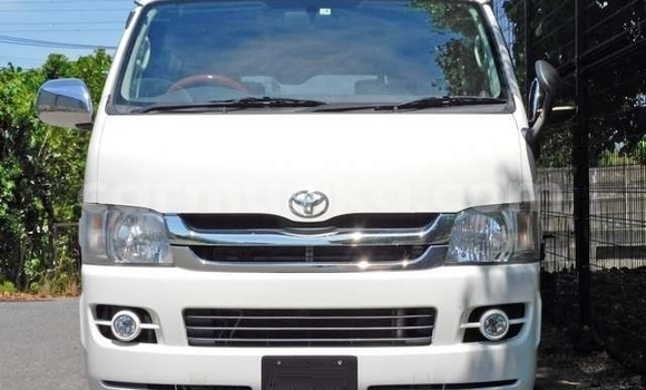 Tenga Tsaru Toyota Hiace Chena Mota in Beitbridge in Matabeleland South Tenga Tsaru Toyota Hiace Chena Mota in Beitbridge in Matabeleland South