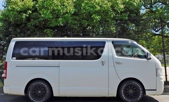 Tenga Tsaru Toyota Hiace Chena Mota in Beitbridge in Matabeleland South Tenga Tsaru Toyota Hiace Chena Mota in Beitbridge in Matabeleland South