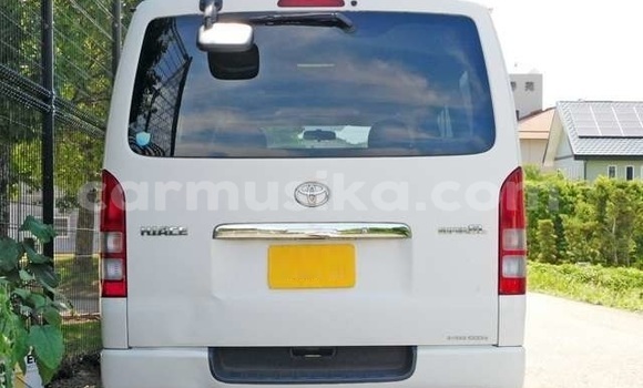 Tenga Tsaru Toyota Hiace Chena Mota in Beitbridge in Matabeleland South Tenga Tsaru Toyota Hiace Chena Mota in Beitbridge in Matabeleland South