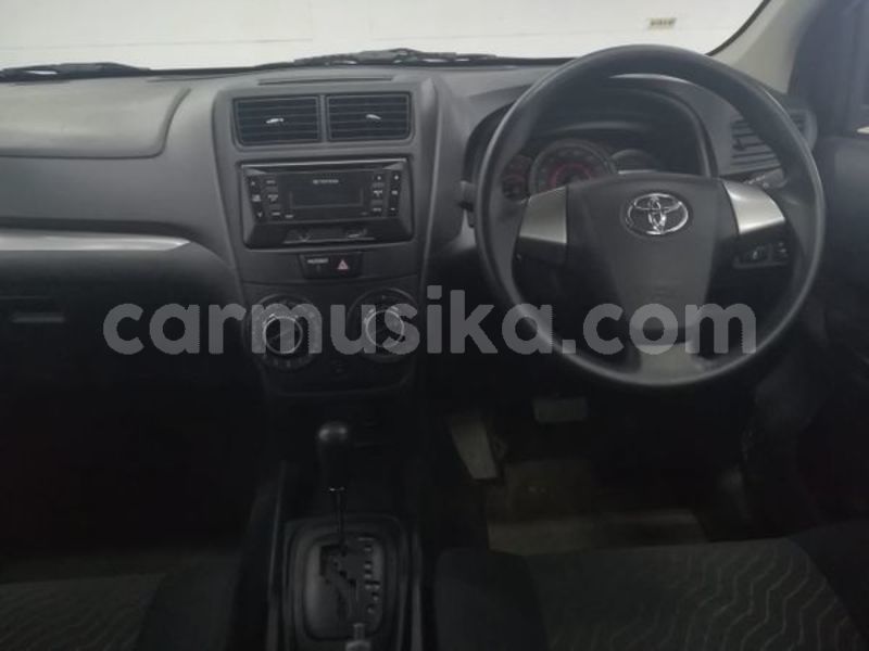 Big with watermark toyota avanza matabeleland north victoria falls 15003