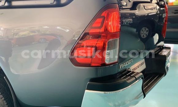 Buy Used Toyota Hilux Silver Car in Alexandra Park in Harare Buy Used Toyota Hilux Silver Car in Alexandra Park in Harare