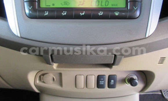 Nunua Ilio tumika Toyota Fortuner Fedha Gari ndani ya Beitbridge nchini Matabeleland Kusini Nunua Ilio tumika Toyota Fortuner Fedha Gari ndani ya Beitbridge nchini Matabeleland Kusini