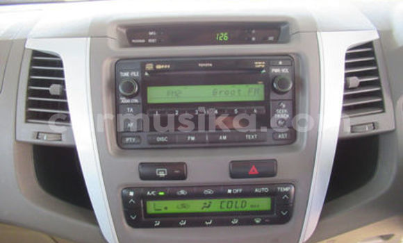 Nunua Ilio tumika Toyota Fortuner Fedha Gari ndani ya Beitbridge nchini Matabeleland Kusini Nunua Ilio tumika Toyota Fortuner Fedha Gari ndani ya Beitbridge nchini Matabeleland Kusini