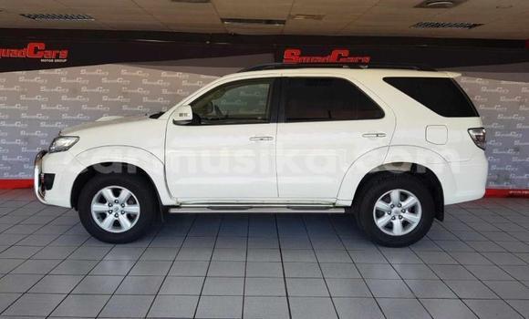 Buy Used Toyota Fortuner White Car in Beitbridge in Matabeleland South Buy Used Toyota Fortuner White Car in Beitbridge in Matabeleland South