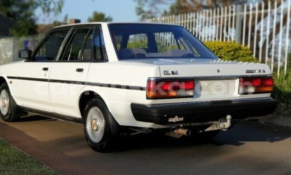 Buy Used Toyota Cressida White Car in Beitbridge in Matabeleland South