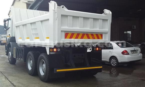 Buy Used Mercedes‒Benz 1317 White Truck in Alexandra Park in Harare Buy Used Mercedes‒Benz 1317 White Truck in Alexandra Park in Harare