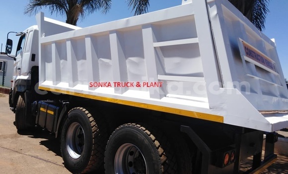 Buy Used Volvo F4 White Truck in Alexandra Park in Harare Buy Used Volvo F4 White Truck in Alexandra Park in Harare