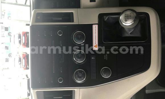 Buy Used Toyota Hiace White Car in Harare in Harare Buy Used Toyota Hiace White Car in Harare in Harare