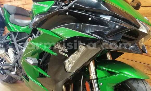 Acheter Occasion Moto Kawasaki H Autre à Beitbridge, Matabeleland South Acheter Occasion Moto Kawasaki H Autre à Beitbridge, Matabeleland South