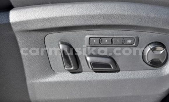 Nunua Ilio tumika Volkswagen Karmann-Ghia Nyeupe Gari ndani ya Beitbridge nchini Matabeleland Kusini Nunua Ilio tumika Volkswagen Karmann-Ghia Nyeupe Gari ndani ya Beitbridge nchini Matabeleland Kusini