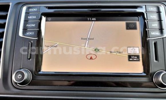 Nunua Ilio tumika Volkswagen Karmann-Ghia Nyeupe Gari ndani ya Beitbridge nchini Matabeleland Kusini Nunua Ilio tumika Volkswagen Karmann-Ghia Nyeupe Gari ndani ya Beitbridge nchini Matabeleland Kusini