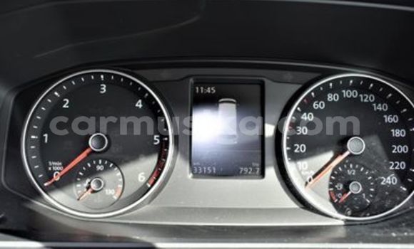 Nunua Ilio tumika Volkswagen Karmann-Ghia Nyeupe Gari ndani ya Beitbridge nchini Matabeleland Kusini Nunua Ilio tumika Volkswagen Karmann-Ghia Nyeupe Gari ndani ya Beitbridge nchini Matabeleland Kusini