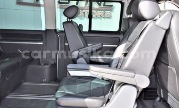 Nunua Ilio tumika Volkswagen Karmann-Ghia Nyeupe Gari ndani ya Beitbridge nchini Matabeleland Kusini Nunua Ilio tumika Volkswagen Karmann-Ghia Nyeupe Gari ndani ya Beitbridge nchini Matabeleland Kusini