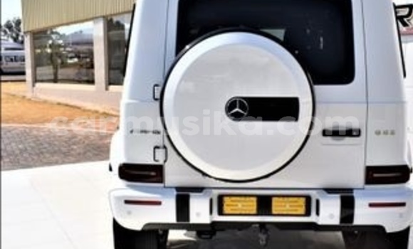 Acheter Occasion Voiture Mercedes‒Benz G-klasse AMG Blanc à Beitbridge, Matabeleland South Acheter Occasion Voiture Mercedes‒Benz G-klasse AMG Blanc à Beitbridge, Matabeleland South