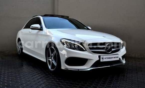 Nunua Ilio tumika Mercedes‒Benz AMG GLC Nyeupe Gari ndani ya Beitbridge nchini Matabeleland Kusini