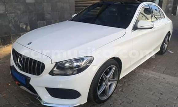 Acheter Occasion Voiture Mercedes‒Benz AMG GLC Blanc à Beitbridge, Matabeleland South Acheter Occasion Voiture Mercedes‒Benz AMG GLC Blanc à Beitbridge, Matabeleland South