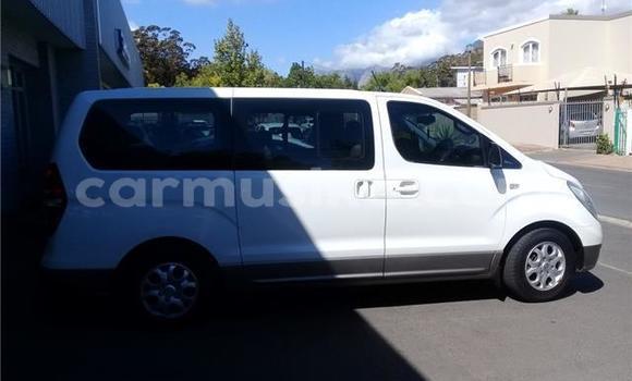 Acheter Occasion Voiture Hyundai H1 Autre à Beitbridge, Matabeleland South Acheter Occasion Voiture Hyundai H1 Autre à Beitbridge, Matabeleland South