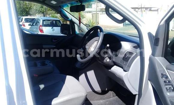 Acheter Occasion Voiture Hyundai H1 Autre à Beitbridge, Matabeleland South Acheter Occasion Voiture Hyundai H1 Autre à Beitbridge, Matabeleland South