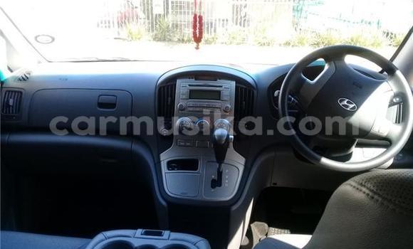 Acheter Occasion Voiture Hyundai H1 Autre à Beitbridge, Matabeleland South Acheter Occasion Voiture Hyundai H1 Autre à Beitbridge, Matabeleland South