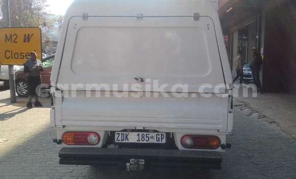 Acheter Occasion Voiture Hyundai H200 Autre à Beitbridge, Matabeleland South Acheter Occasion Voiture Hyundai H200 Autre à Beitbridge, Matabeleland South