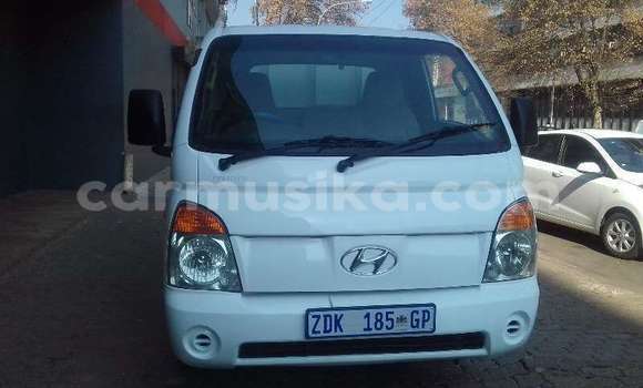 Acheter Occasion Voiture Hyundai H200 Autre à Beitbridge, Matabeleland South Acheter Occasion Voiture Hyundai H200 Autre à Beitbridge, Matabeleland South