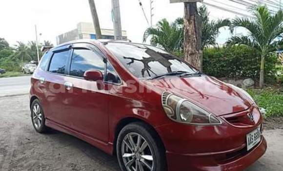 Buy Used Honda Fit Red Car in Beitbridge in Matabeleland South Buy Used Honda Fit Red Car in Beitbridge in Matabeleland South