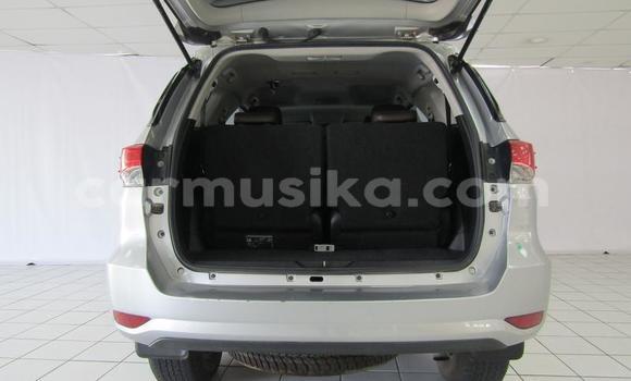 Nunua Ilio tumika Toyota Fortuner Fedha Gari ndani ya Beitbridge nchini Matabeleland Kusini Nunua Ilio tumika Toyota Fortuner Fedha Gari ndani ya Beitbridge nchini Matabeleland Kusini