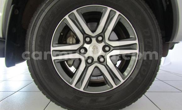 Nunua Ilio tumika Toyota Fortuner Fedha Gari ndani ya Beitbridge nchini Matabeleland Kusini Nunua Ilio tumika Toyota Fortuner Fedha Gari ndani ya Beitbridge nchini Matabeleland Kusini