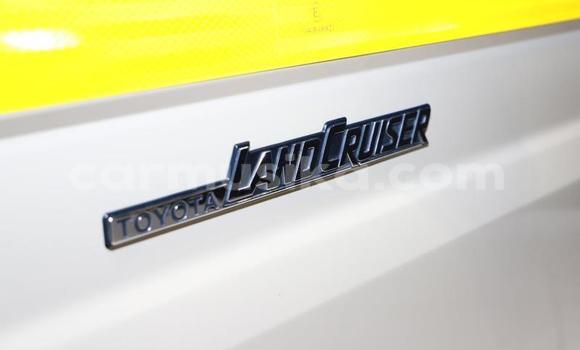 Tenga Tsaru Toyota Land Cruiser Sirivha Mota in Beitbridge in Matabeleland South Tenga Tsaru Toyota Land Cruiser Sirivha Mota in Beitbridge in Matabeleland South