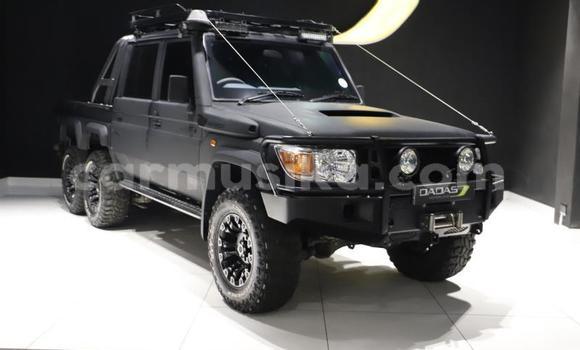 Buy Used Toyota Land Cruiser Silver Car in Beitbridge in Matabeleland South Buy Used Toyota Land Cruiser Silver Car in Beitbridge in Matabeleland South