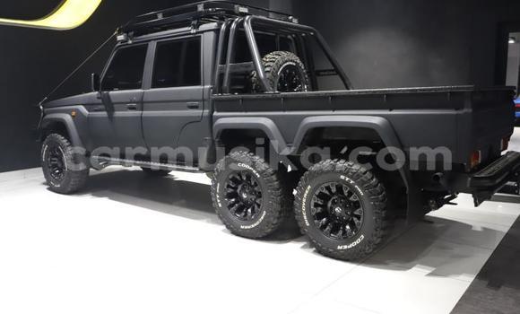 Buy Used Toyota Land Cruiser Silver Car in Beitbridge in Matabeleland South Buy Used Toyota Land Cruiser Silver Car in Beitbridge in Matabeleland South