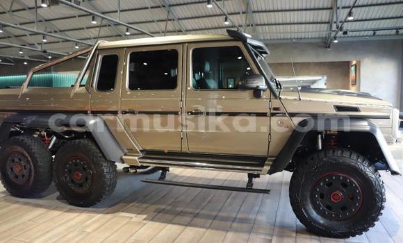 Nunua Ilio tumika Mercedes‒Benz AMG GLC Fedha Gari ndani ya Beitbridge nchini Matabeleland Kusini