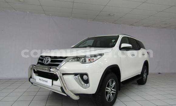 Buy Used Toyota Fortuner White Car in Beitbridge in Matabeleland South Buy Used Toyota Fortuner White Car in Beitbridge in Matabeleland South