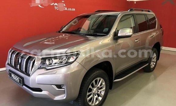 Tenga Itsva Toyota Land Cruiser Prado Sirivha Mota in Harare in Harare Tenga Itsva Toyota Land Cruiser Prado Sirivha Mota in Harare in Harare