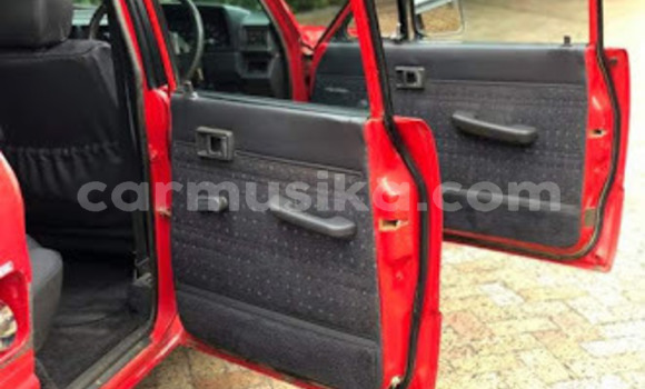 Tenga Tsaru Toyota Hilux Tsvuku Mota in Beitbridge in Matabeleland South Tenga Tsaru Toyota Hilux Tsvuku Mota in Beitbridge in Matabeleland South