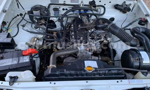 Acheter Occasion Voiture Toyota Hilux Blanc à Beitbridge, Matabeleland South Acheter Occasion Voiture Toyota Hilux Blanc à Beitbridge, Matabeleland South