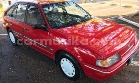 Nunua Ilio tumika Ford Laser Nyekundu Gari ndani ya Beitbridge nchini Matabeleland Kusini Nunua Ilio tumika Ford Laser Nyekundu Gari ndani ya Beitbridge nchini Matabeleland Kusini