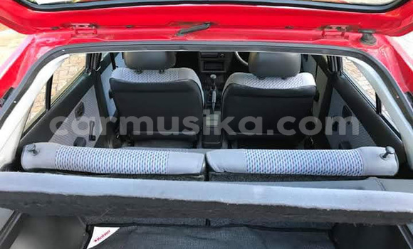 Tenga Tsaru Ford Laser Tsvuku Mota in Beitbridge in Matabeleland South Tenga Tsaru Ford Laser Tsvuku Mota in Beitbridge in Matabeleland South