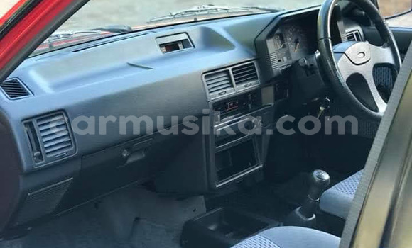 Tenga Tsaru Ford Laser Tsvuku Mota in Beitbridge in Matabeleland South Tenga Tsaru Ford Laser Tsvuku Mota in Beitbridge in Matabeleland South