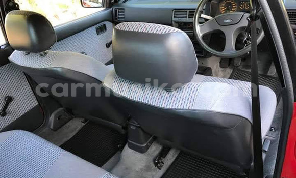 Tenga Tsaru Ford Laser Tsvuku Mota in Beitbridge in Matabeleland South Tenga Tsaru Ford Laser Tsvuku Mota in Beitbridge in Matabeleland South